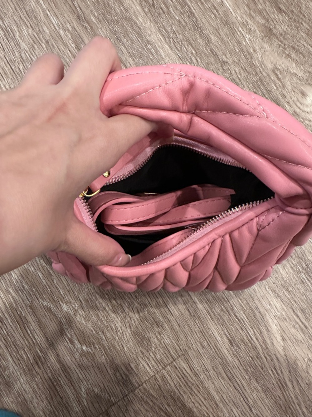 Miu Miu Pink Quilted Leather Shoulder Bag - Picture 3 of 4
